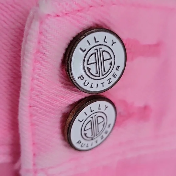 Lilly Pulitzer Clifton Short - Picture 8 of 9